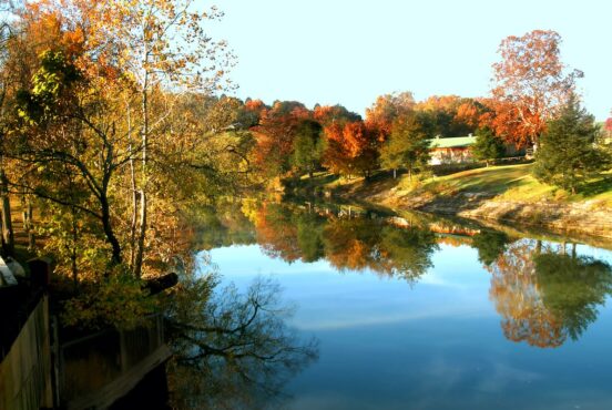 Hot Spots for Fall Foliage in Arkansas