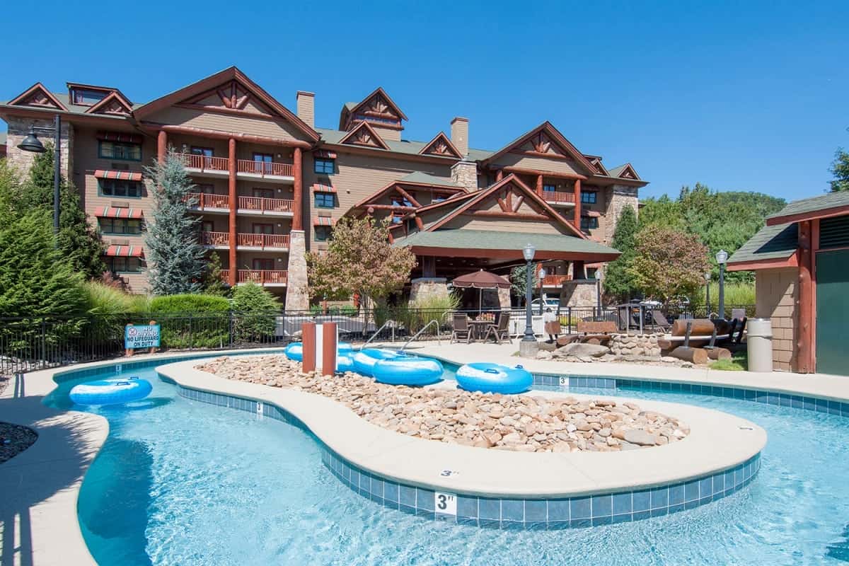 Bearskin Lodge on the River gatlinburg