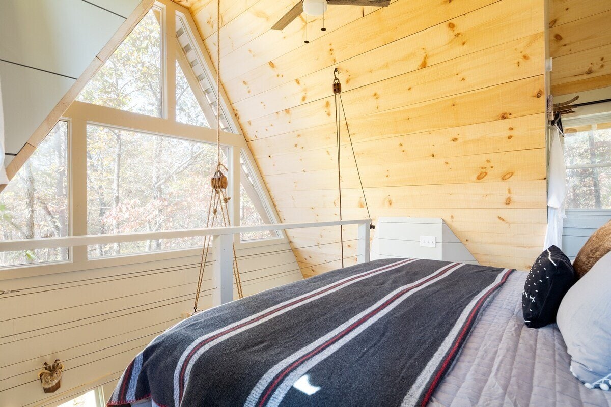 Bed+Bough Treehouse