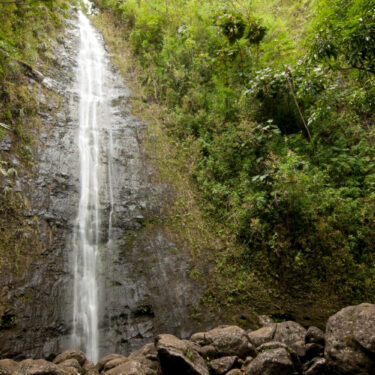 best waterfall hikes oahu