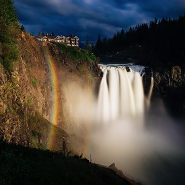 best waterfall hikes washington