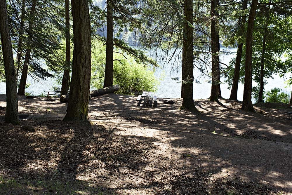 Cascade Lake Camping Washington