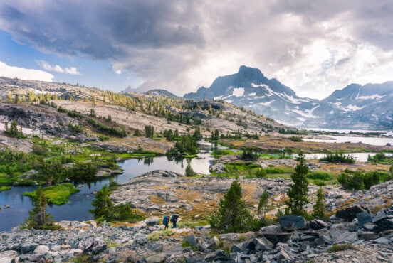 Banner Split Tone Hike