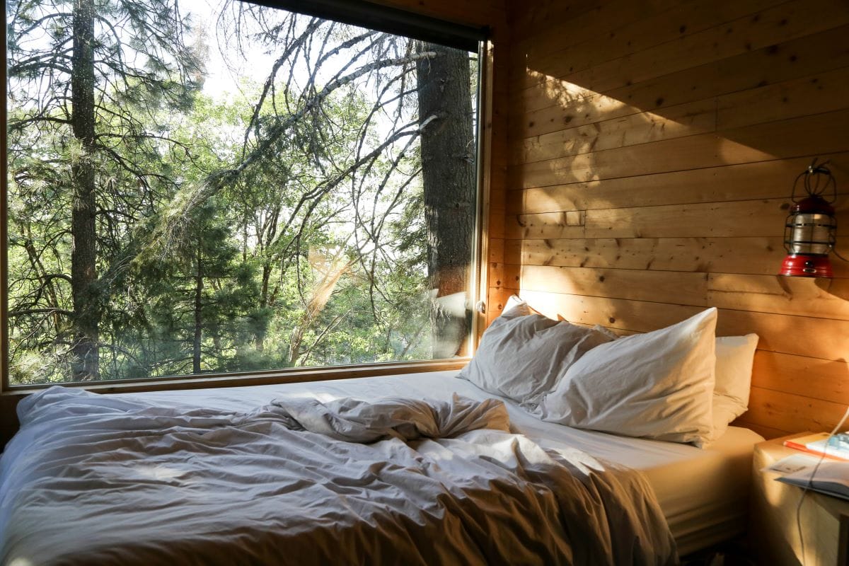 getaway cabin interior