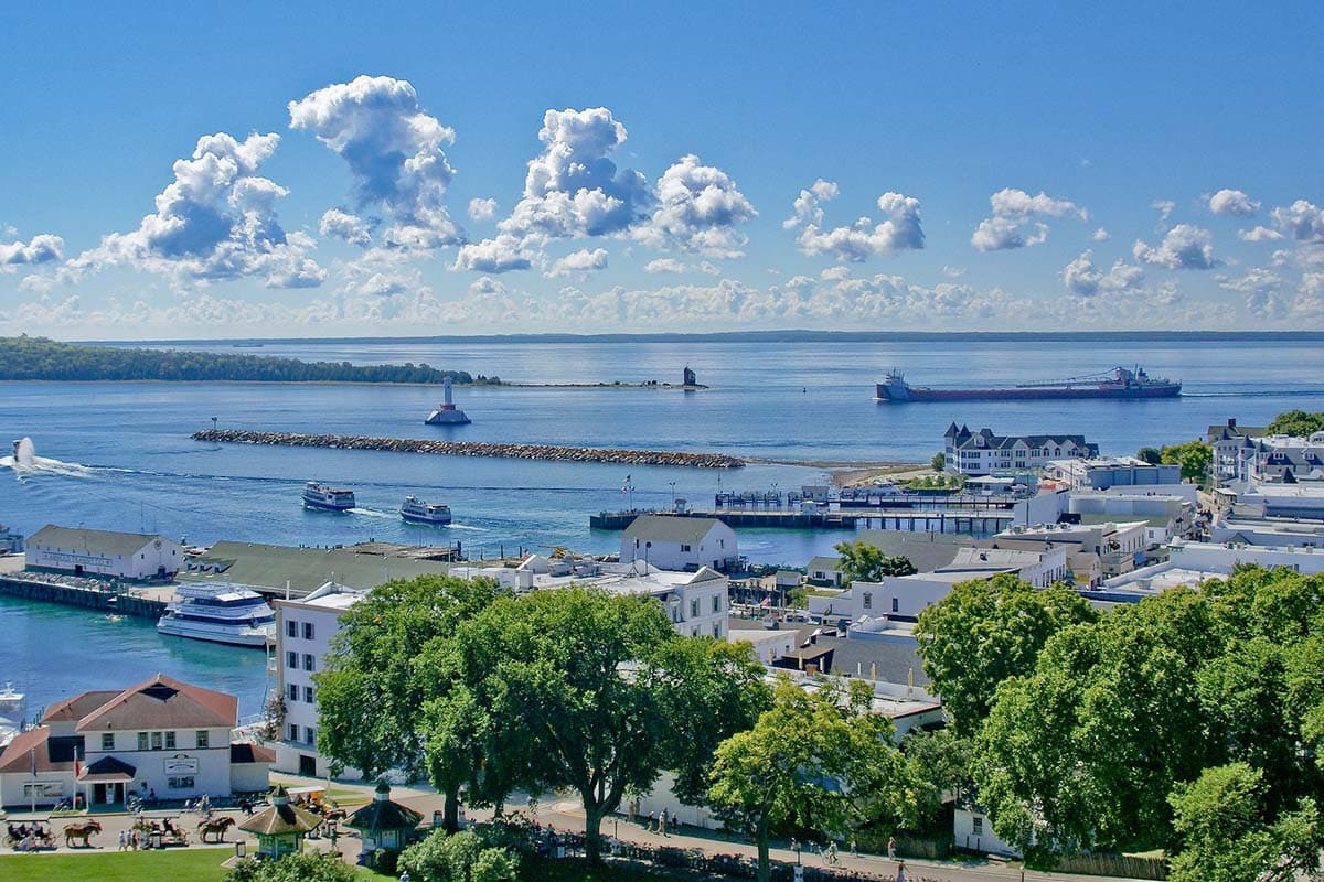 great lakes islands - mackinac island