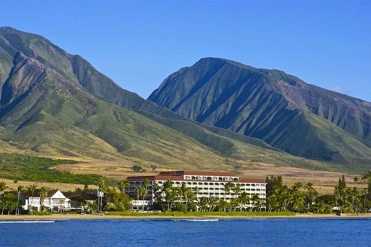 Lahaina Shores Beach Resort