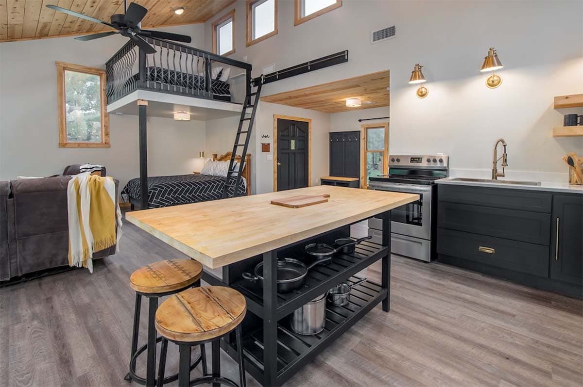 modern cabin rental oklahoma
