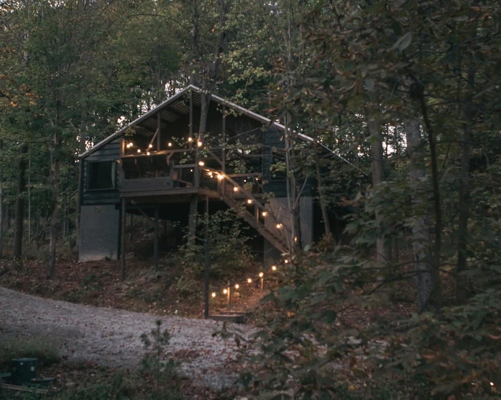 treehouse lodge Ohio