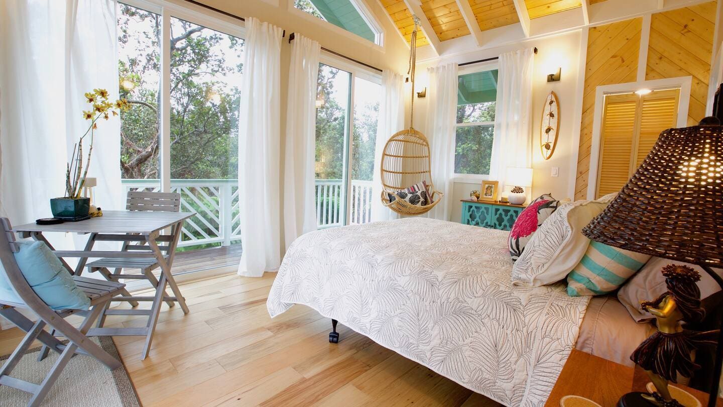 romantic hawaii treehouse