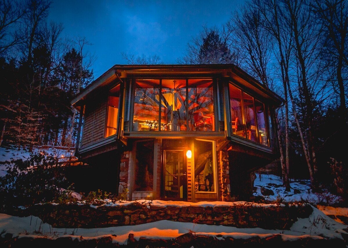 romantic treehouse MA