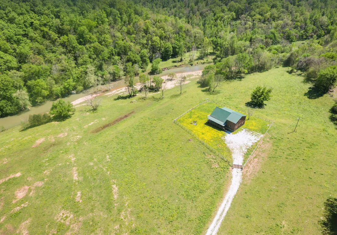Secluded Cabin Arkansas 6
