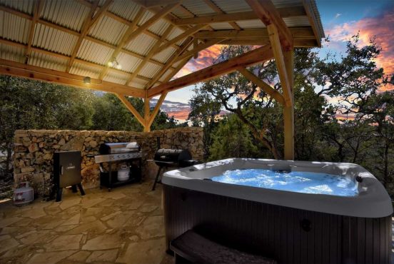texas hot tub cabin rentals