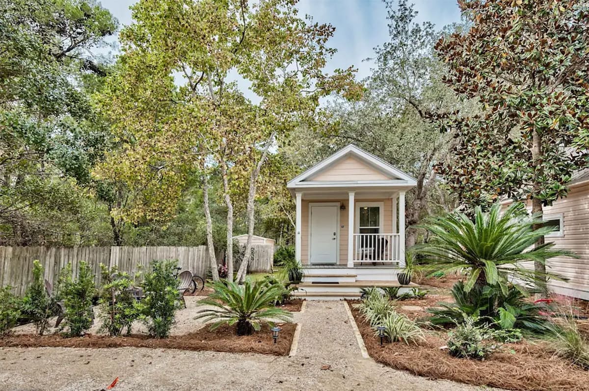 unique places to stay florida - cottage