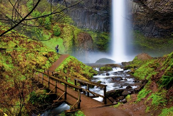 waterfall hikes columbia river gorge