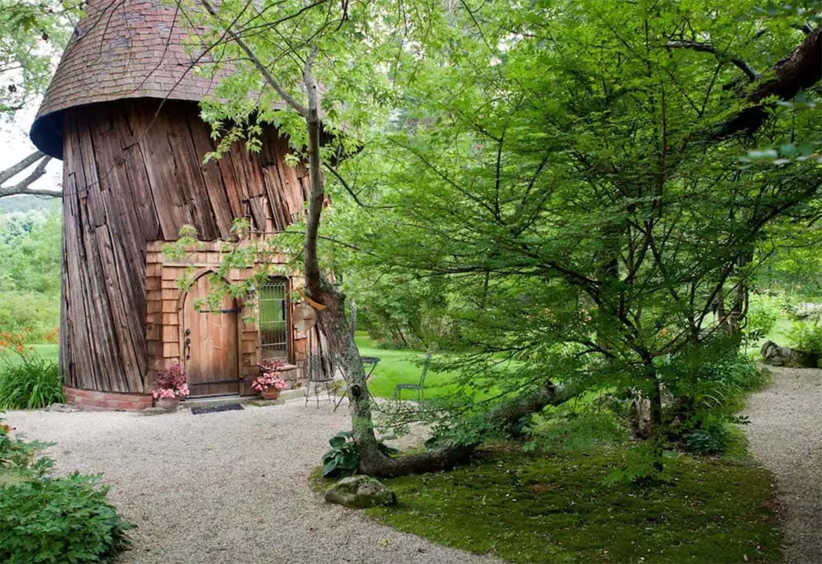 whisical tiny house rental mass